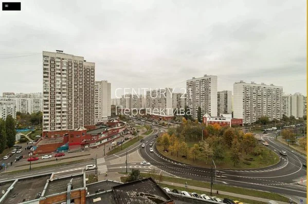 До — серый пасмурный район